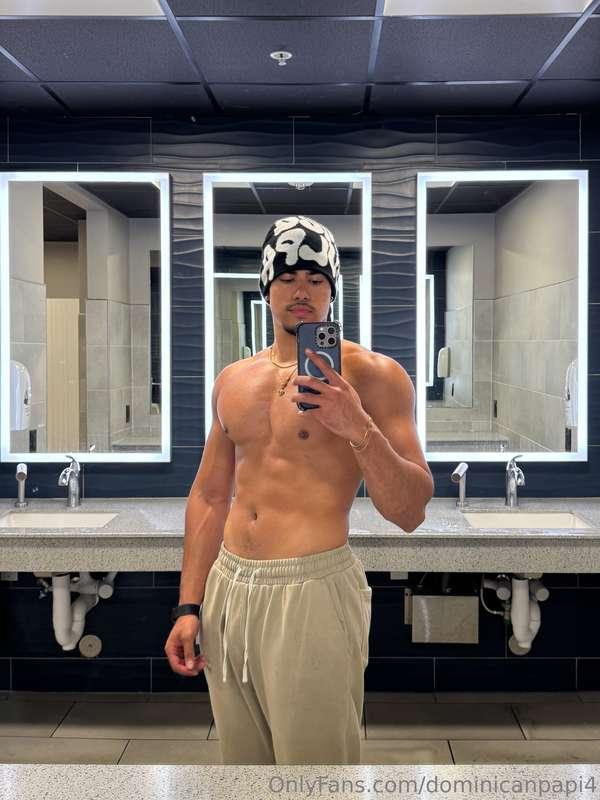 dominicanpapi4 image #0