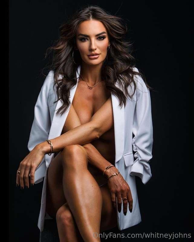 Business but make it look sexy 🖤