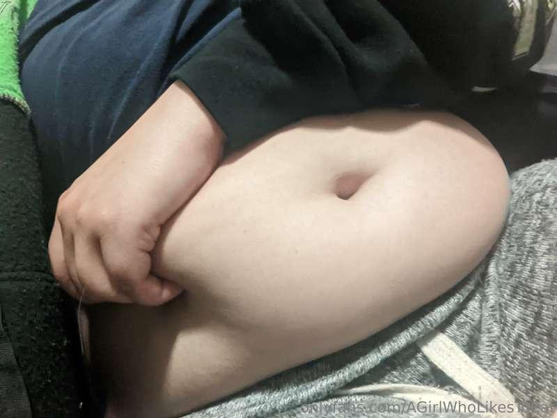 Caught myself doing this while working xD ... On another top..