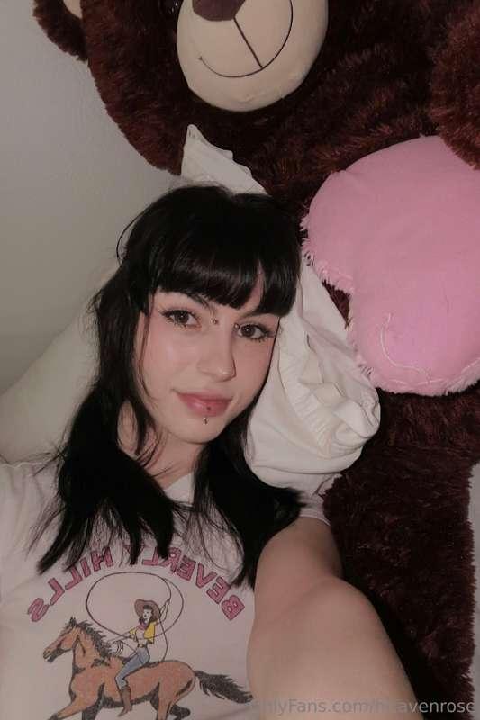 come cuddle with us 🥰