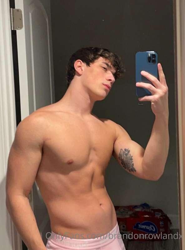 new underwear…should’ve bought a size bigger 😳 
tip $25 for ..