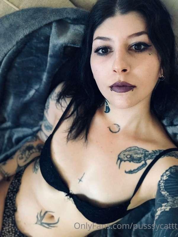 joannewinters2 image #0