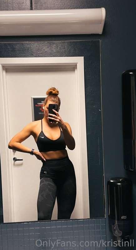 Who wants to join me in the gym?👏🏼