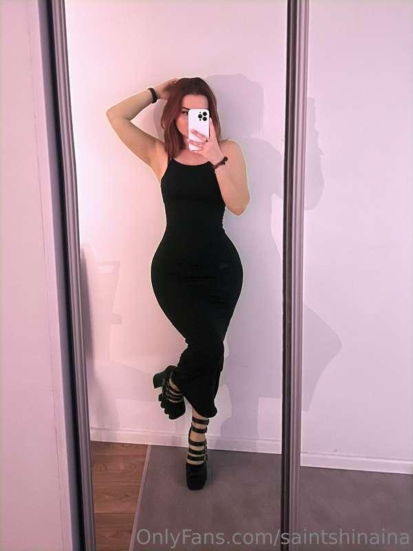 Feeling sexy before going out 🥵