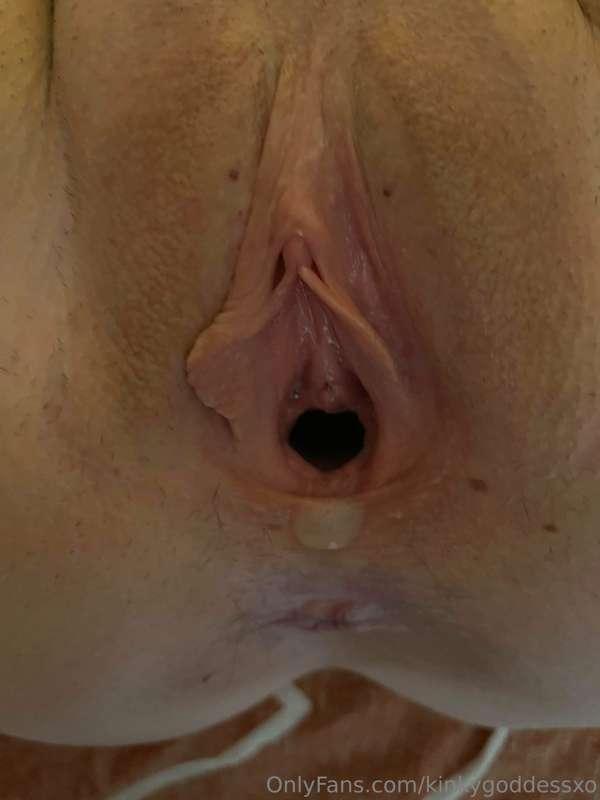 Gape me daddy? 😍