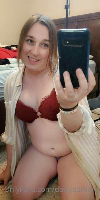 Just got some cute clothes for dates... and possible activit..