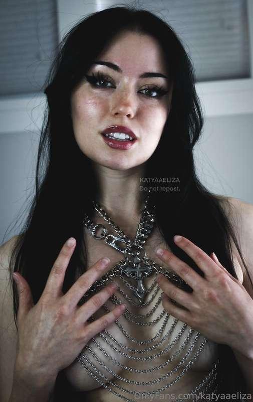 katyaaeliza image #1