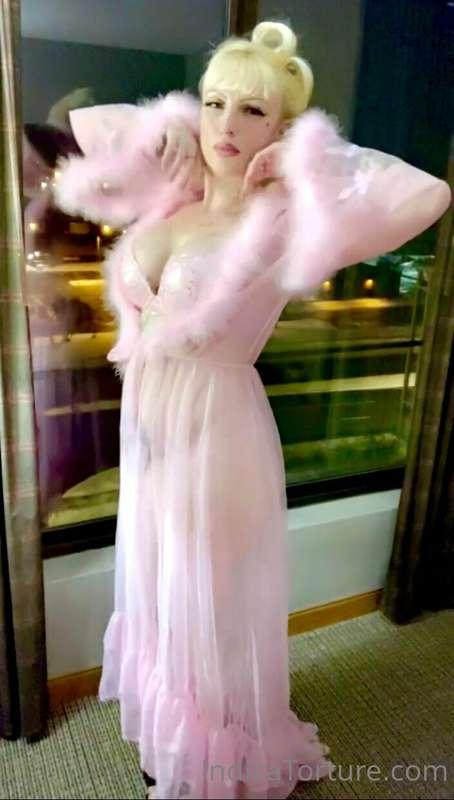 Preparing for V-day.. ♥️💋
