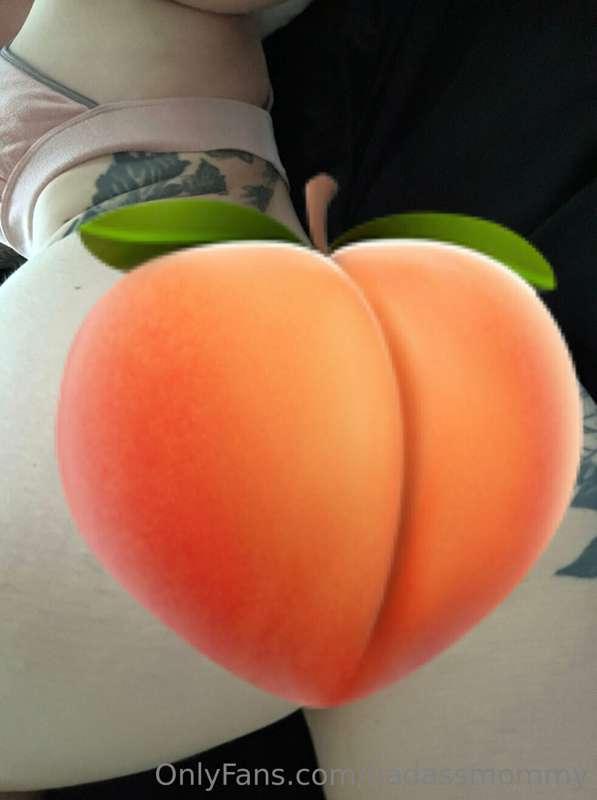 You can see the marks from the leggings I just took off haha..