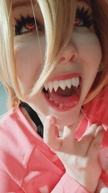 PowerCosplay Selfies (I tookatonofpics!)