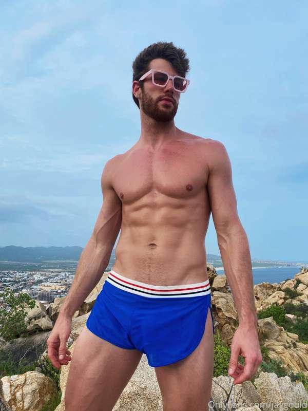 you wanna join me for a hike? check ur DMS the shorts ended ..