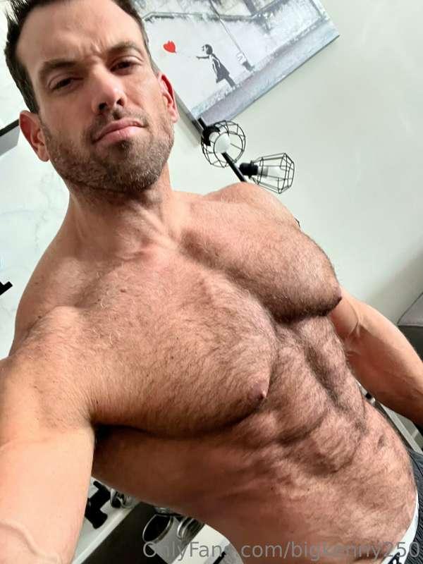 Worship Wednesday 🤴🏻