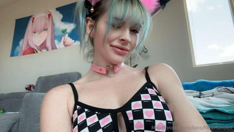 Do you prefer kiss or lick? 💞