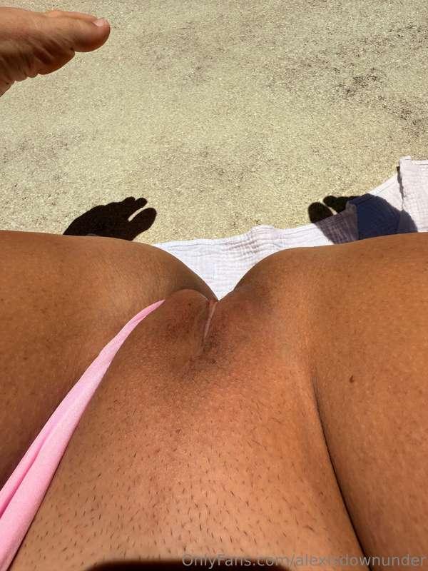 alexisdownunder image #0