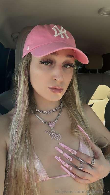 TGIF! Got any plans for today? 💗