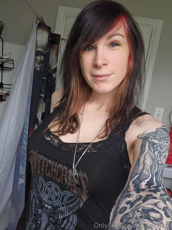 Rate my fit for today? 🥰 getting.my hair done, ill post pics..