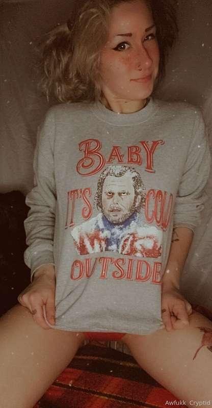 Its the 25 Days of Christmas bbs💋 Baby its cold outside, cum..
