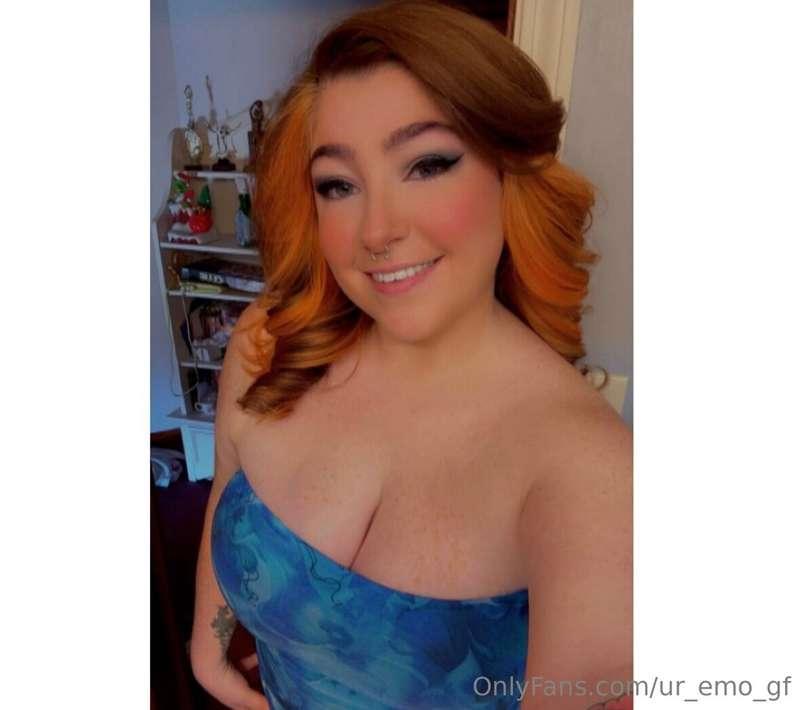 28 looks pretty good on me 🎉😘🩵🎂🥳If you want to celebrate my ..