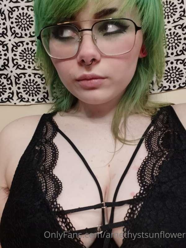 daydreaming about being filled with cum 😇