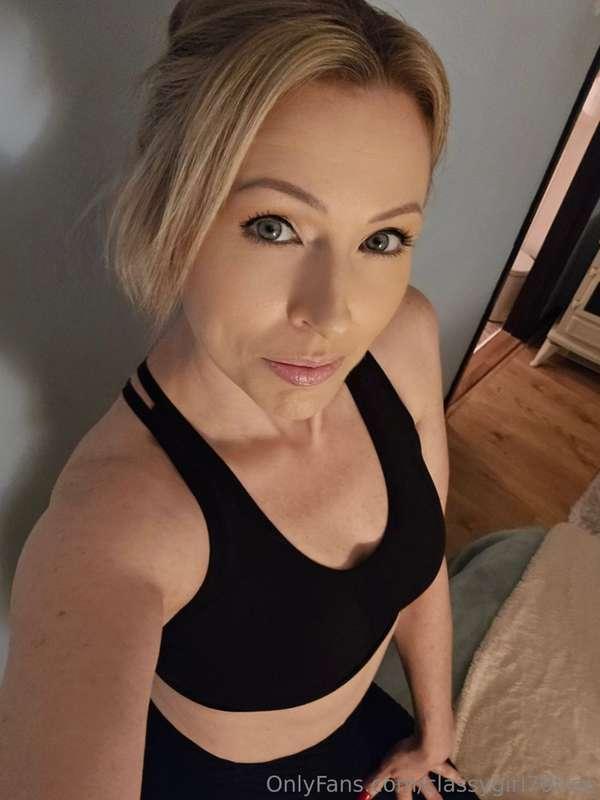 Just back from kickboxing .... would you like to be my sparr..