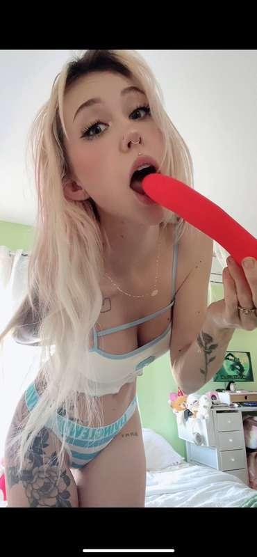 eveelaurynn image #0