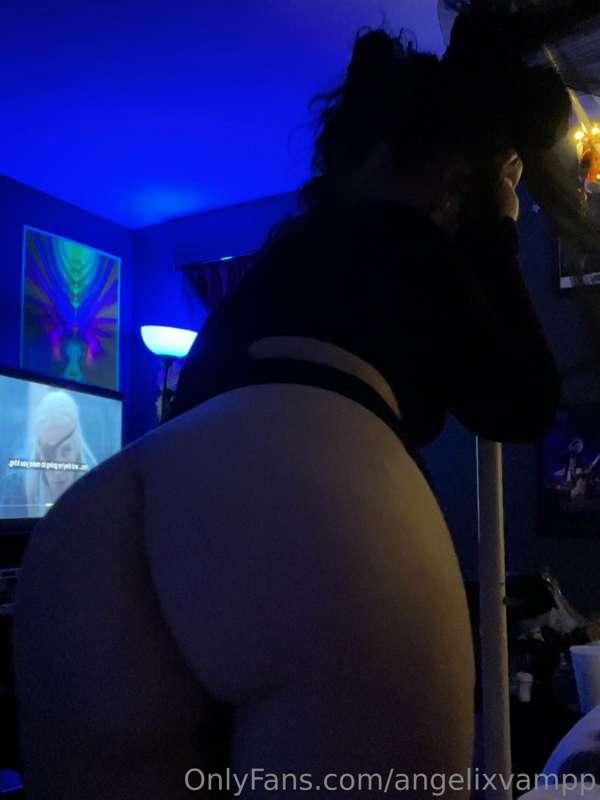 even after losing weight i still have a good ass 

tips are ..