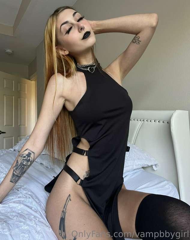 Goddess says you’re having pussy for dinner tonight, hope yo..