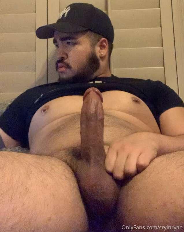 Who wants to watch me bust a fat load