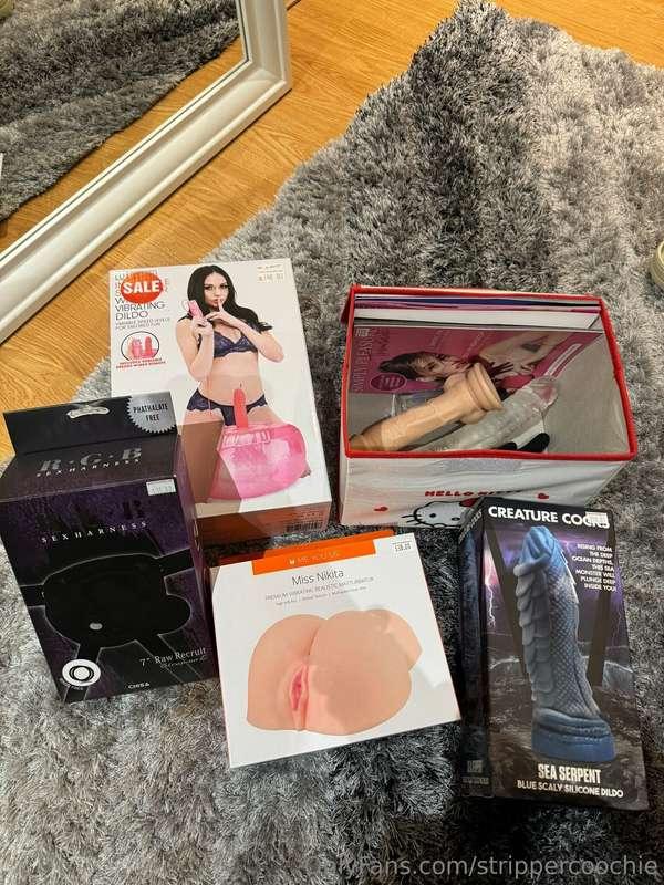 Are you ready for some naughty things with me daddy? 😈💦