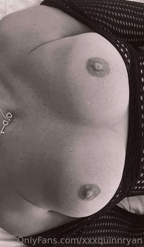 Titty Tuesday ❤️ Would be better if they were covered on cum