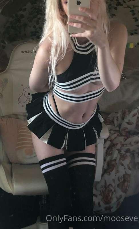 # 📣 **Cheerleader Fantasy** 🖤
*nudes, dildo play, & sex tape..