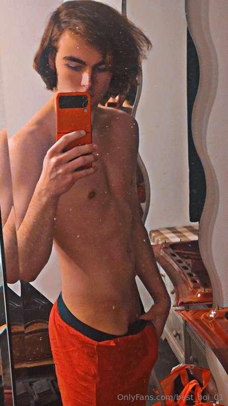 Some lewd freebies from my loose red boxers images, hope you..