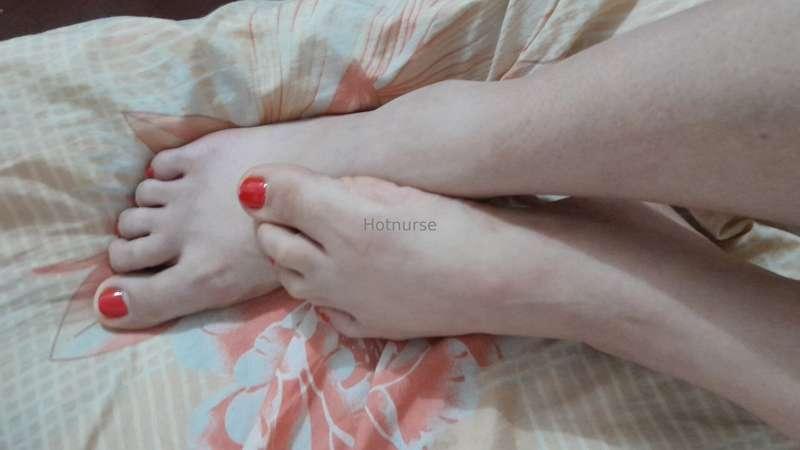 Do you want to see more of my feet? Maybe a video? Send tip ..