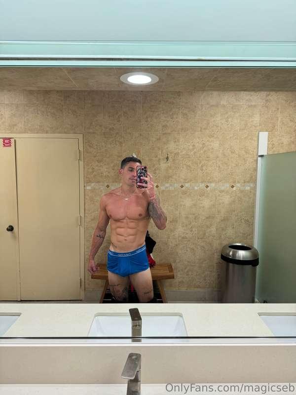 New content in the DMs and i’m only getting wilder 😈