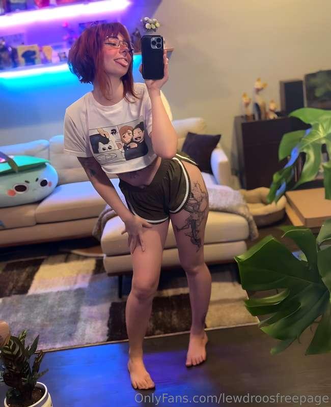 What do you think of my cozy clothes? 😋