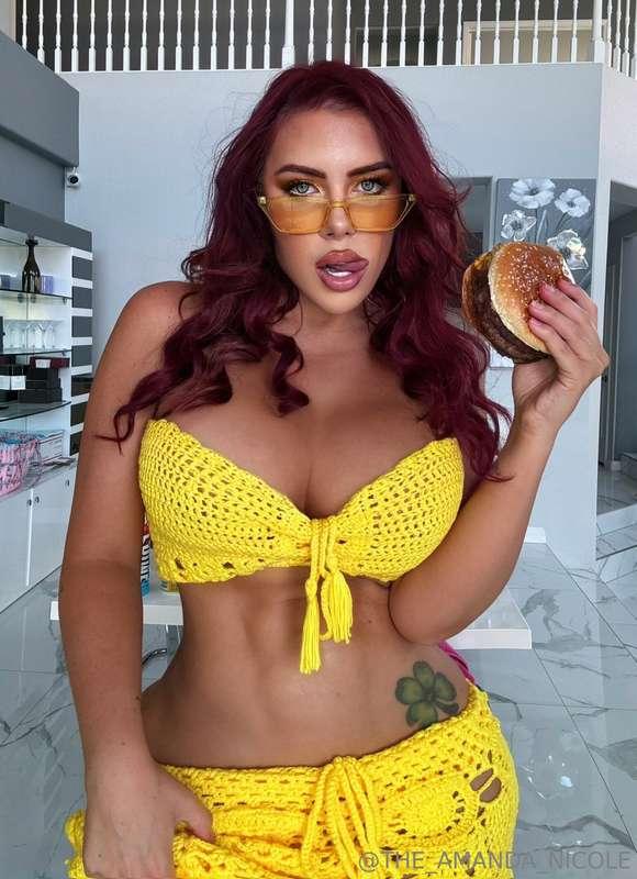 Did you order something juicy 💦
