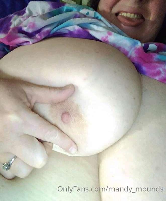 Good morning! It's a nipple in your face kinda day. Enjoy!!!
