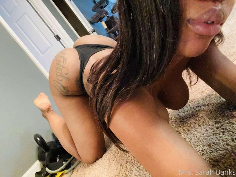 Gooooood Morning Sexy people ! Who would want a doggie style..
