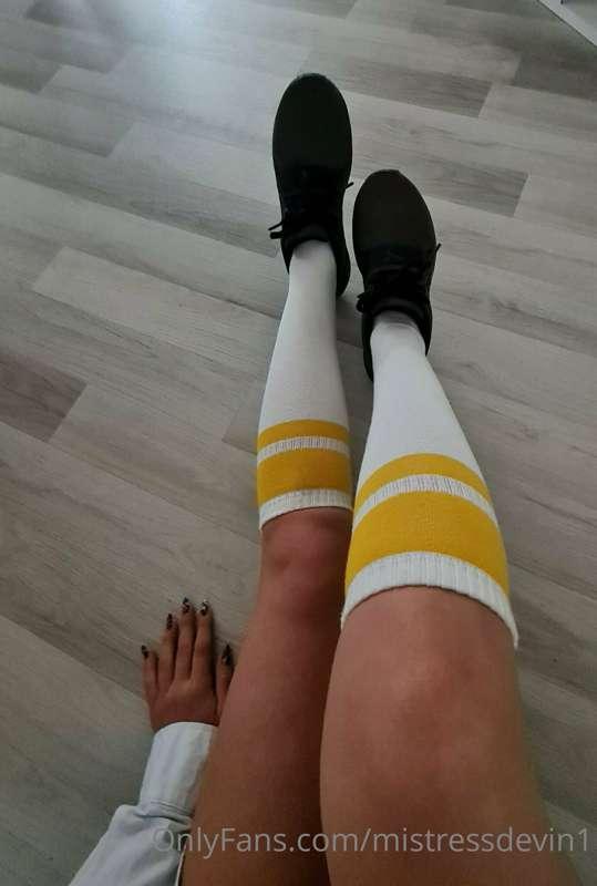 Çorap severler? 

#ankarasahibe #ankaramistress #socksfetish