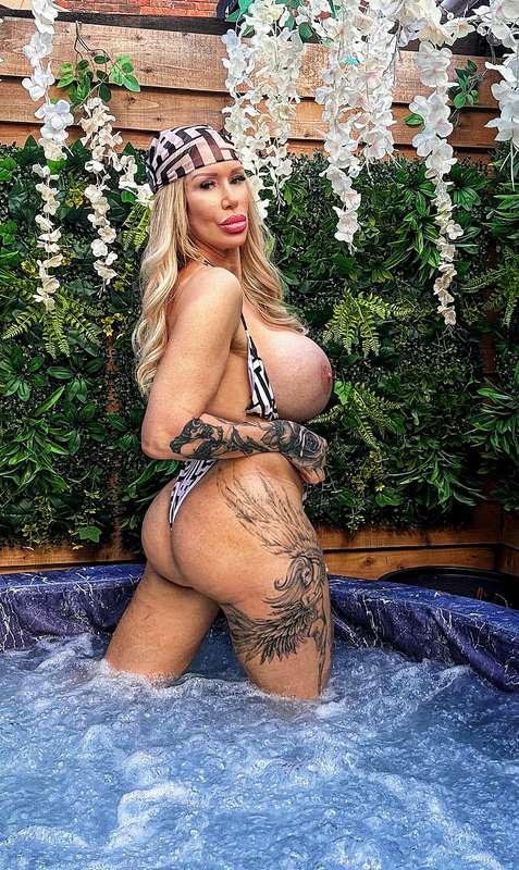 💦