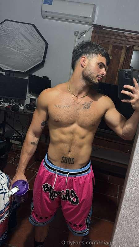 "Who's up for a VIDEO CALL RIGHT NOW? Come and ENJOY it toge..