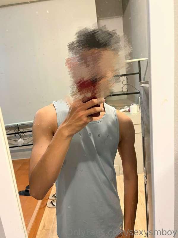 這牌子衣服好看 也好穿🥴