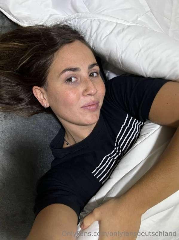 @lucia.webernaa du, ich bin die Lucia, 18 Jahre alt und ganz..