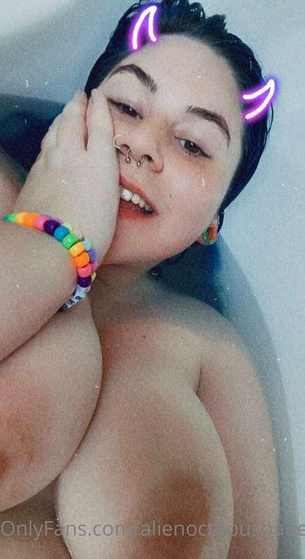 alienoctopusbabe image #2