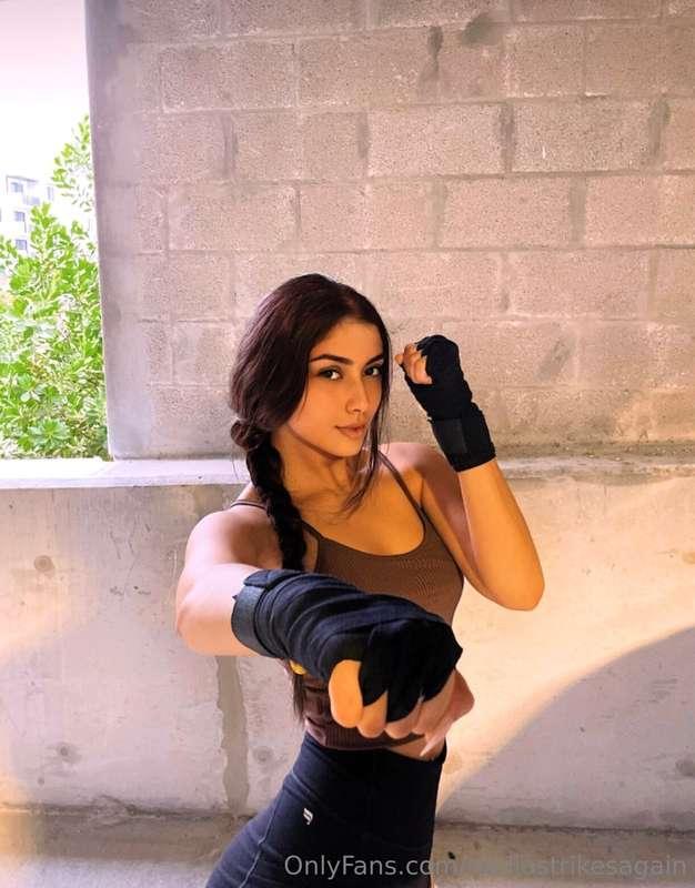 Hit ‘em with the left 👊🏼 Hit ‘em with the right 👊🏼💥