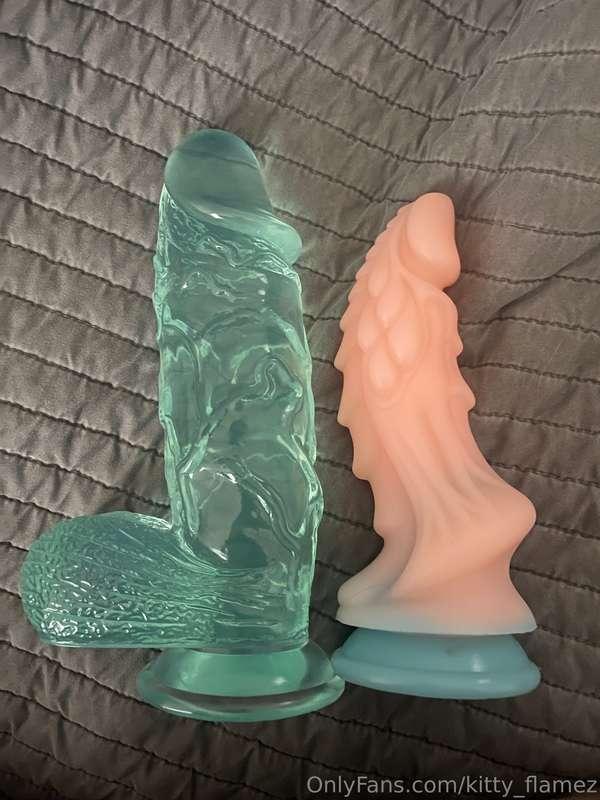 A fan got me this new dildo from my Amazon wishlist, it make..