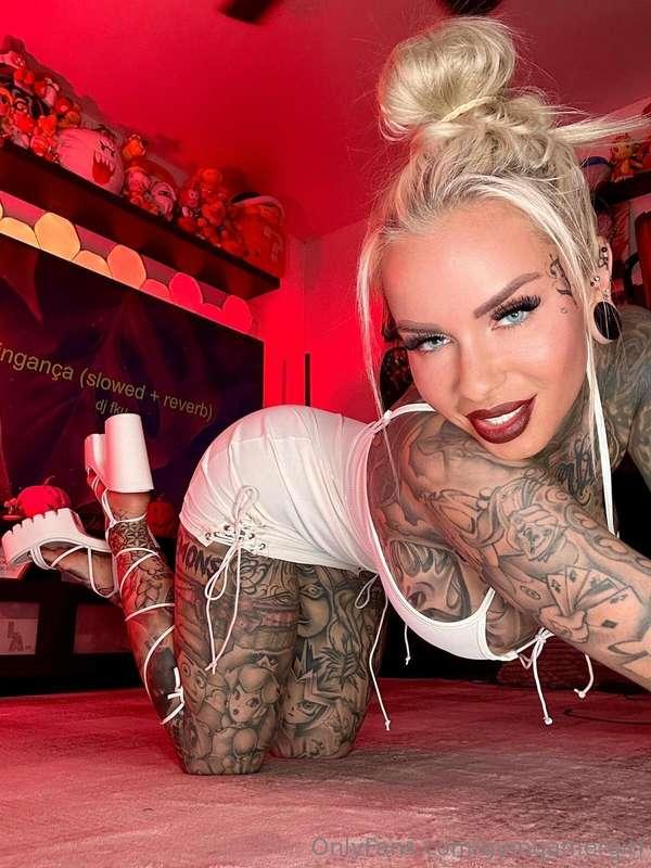 Spank it hard, daddy! 🥵🥵🍑