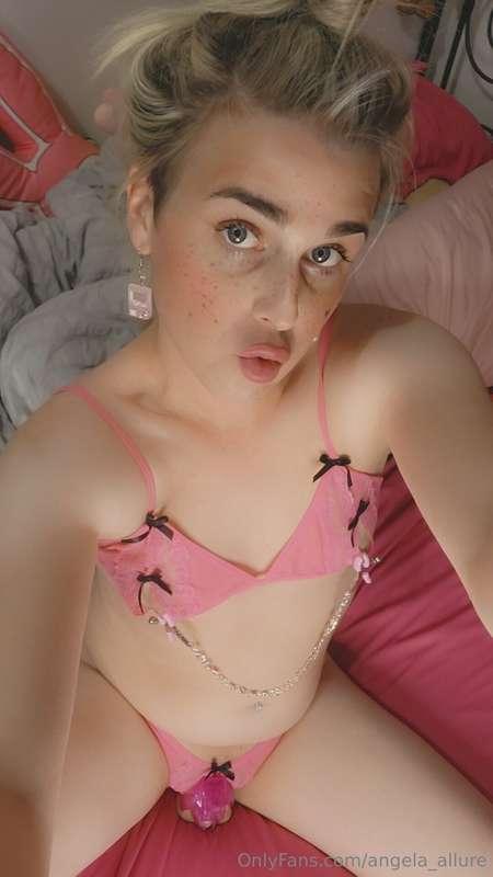 angela_allure image #2