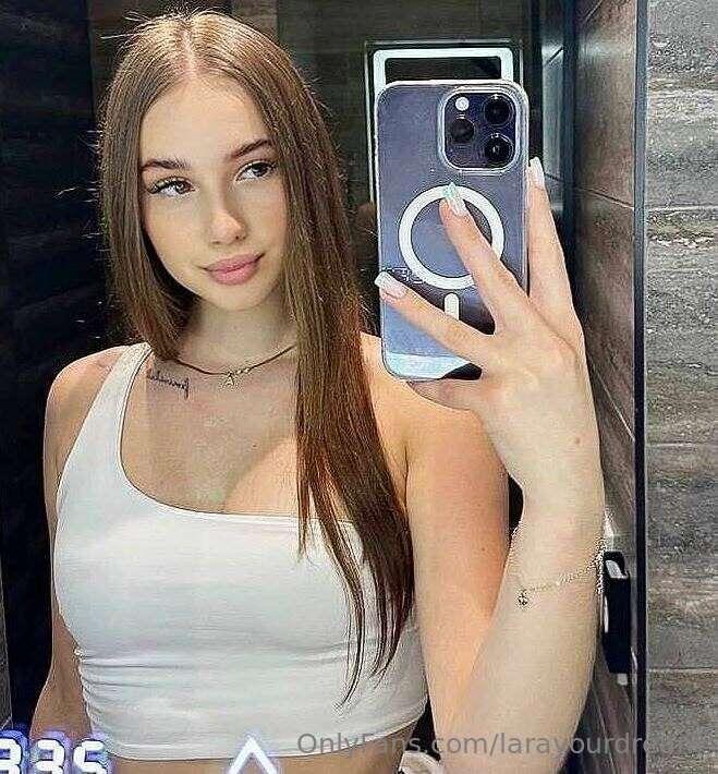 🔥 STOP SCROLLING 🔥 @candy_anastiz
❤️ Her wet pussy 🫦 is wait..