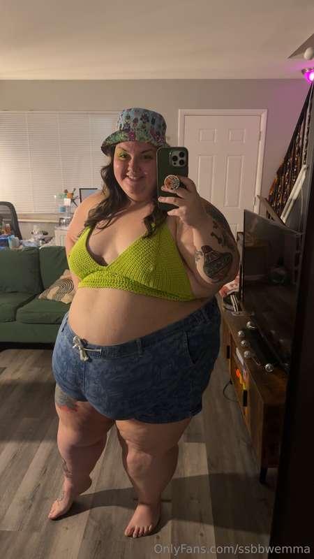 Feeling so large these days. I love how big my belly has got..